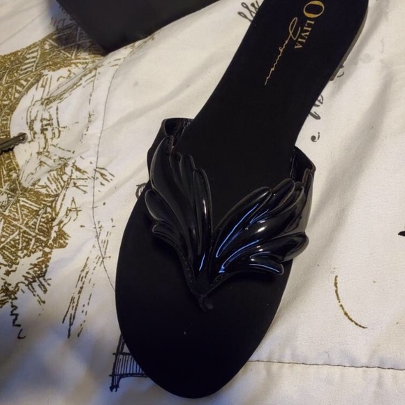Black sandals - Picture 1 of 2